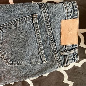 ZARA classic mom jeans